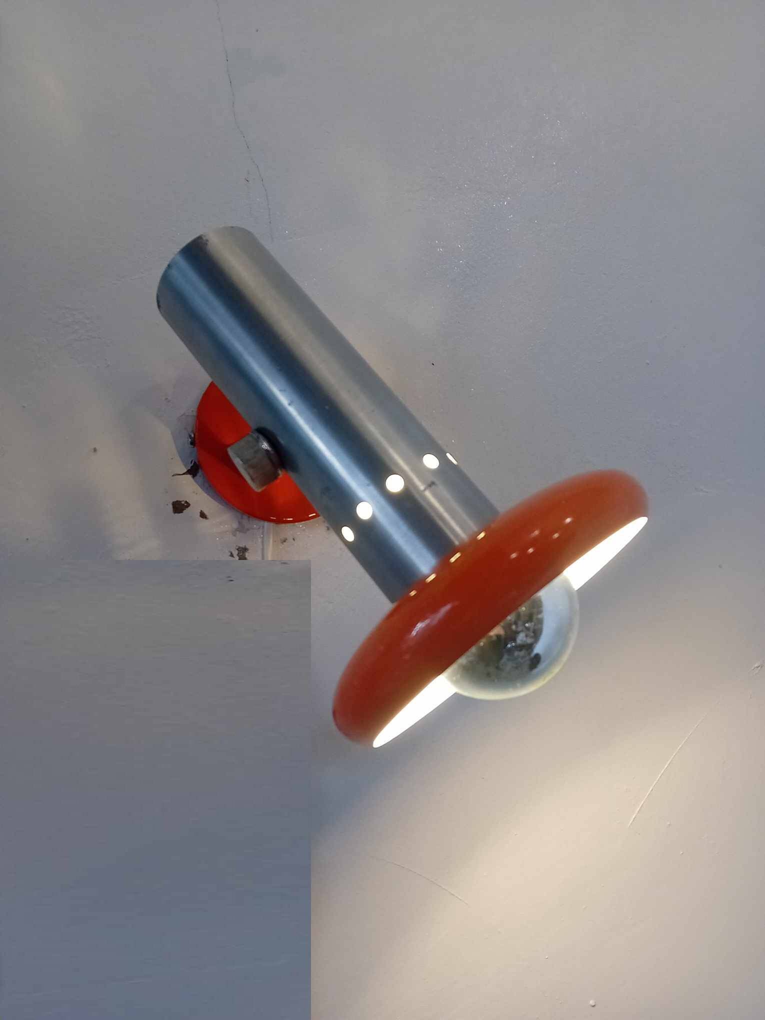 Spot orange et inox brossé années 70