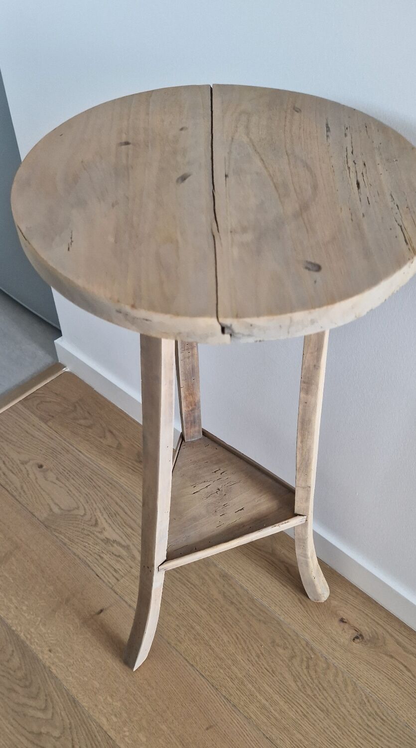 Old pedestal table driftwood
