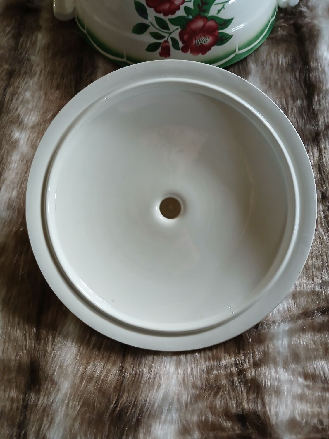 Antique soup tureen from Digoin and Sarreguemines