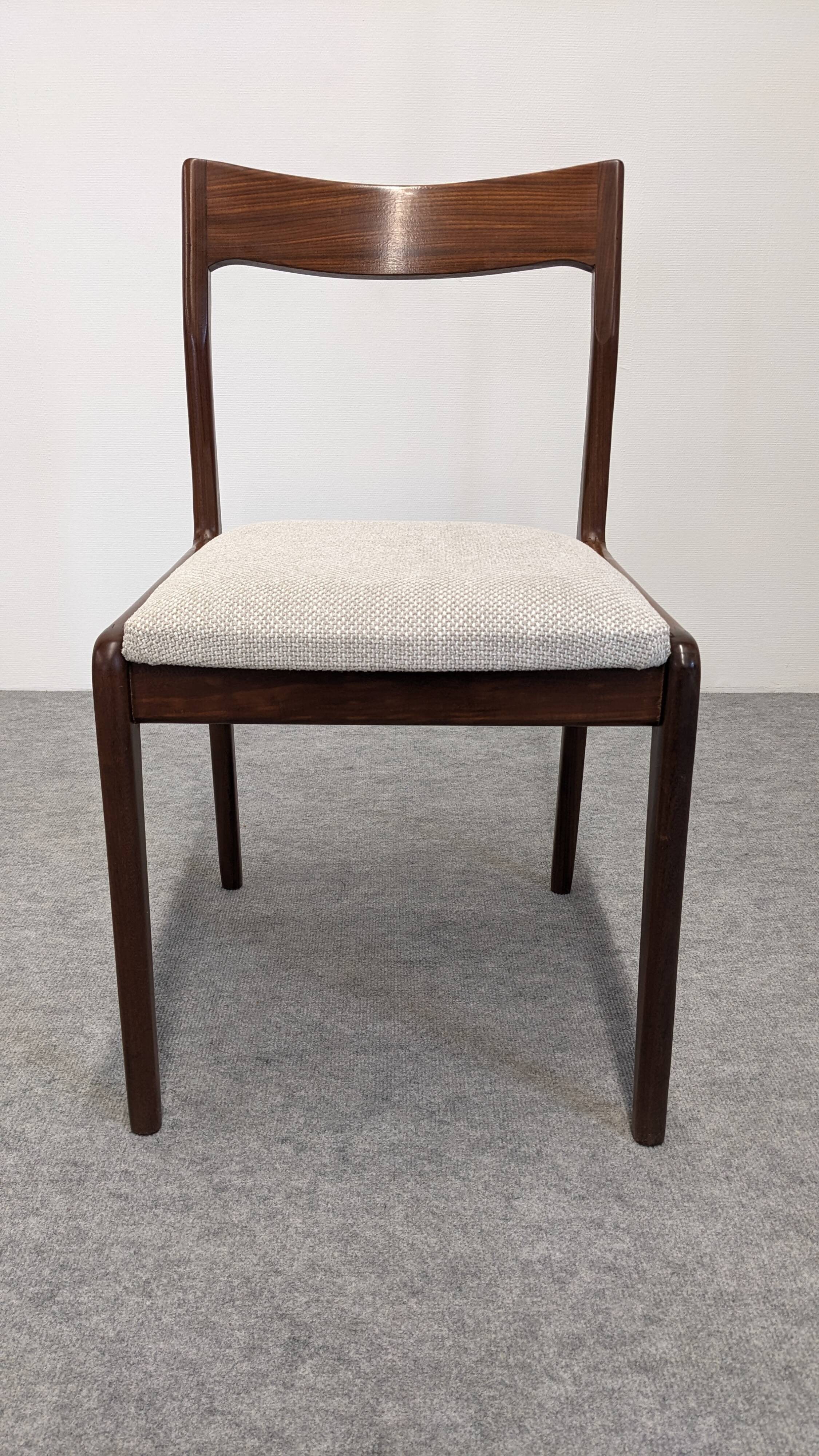 Set of 6 Scandinavian rosewood chairs circa 1970