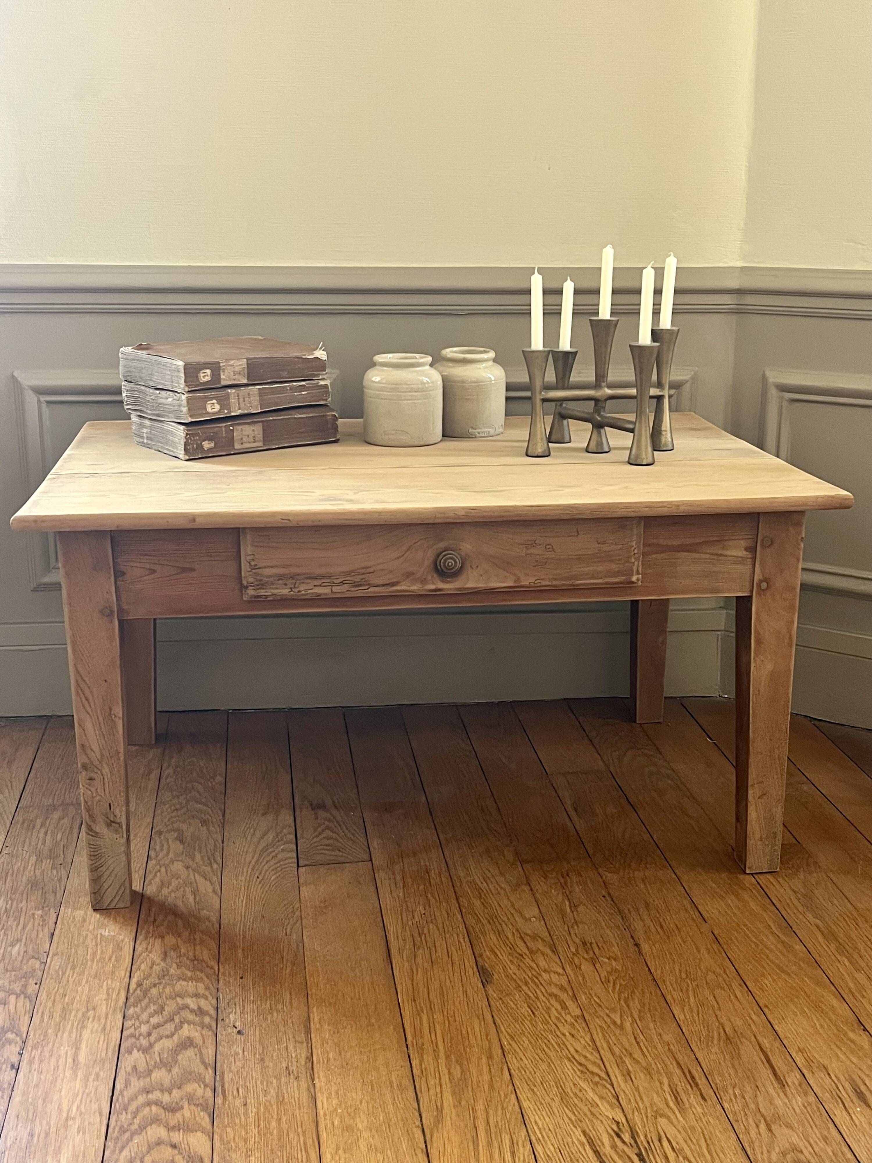 Table basse de ferme