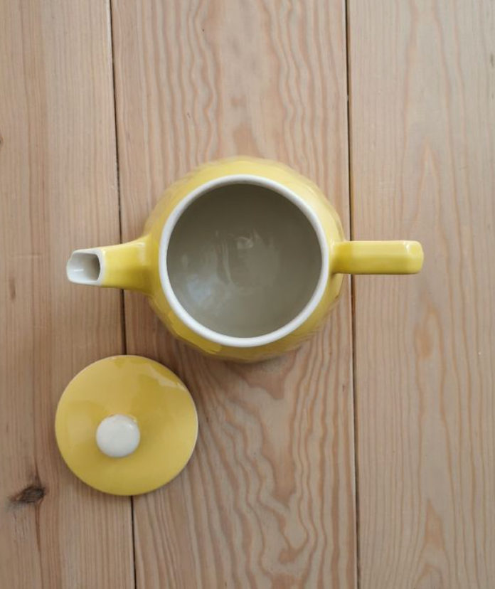 Cafetière, théière vintage jaune