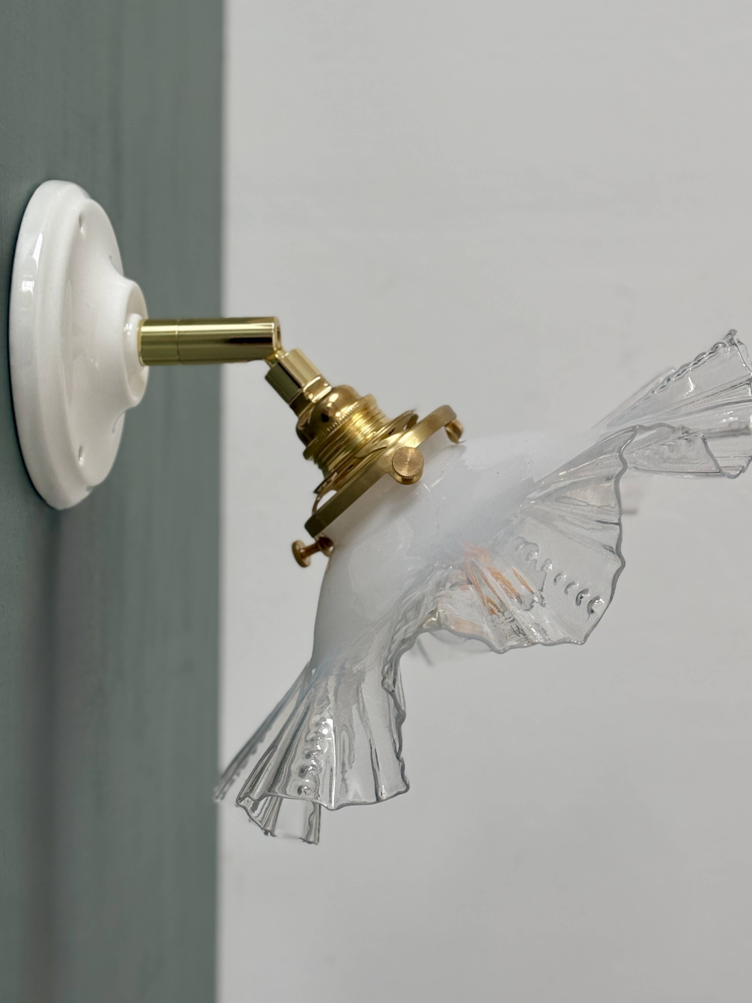 Applique abat-jour vintage en verre blanc et transparent