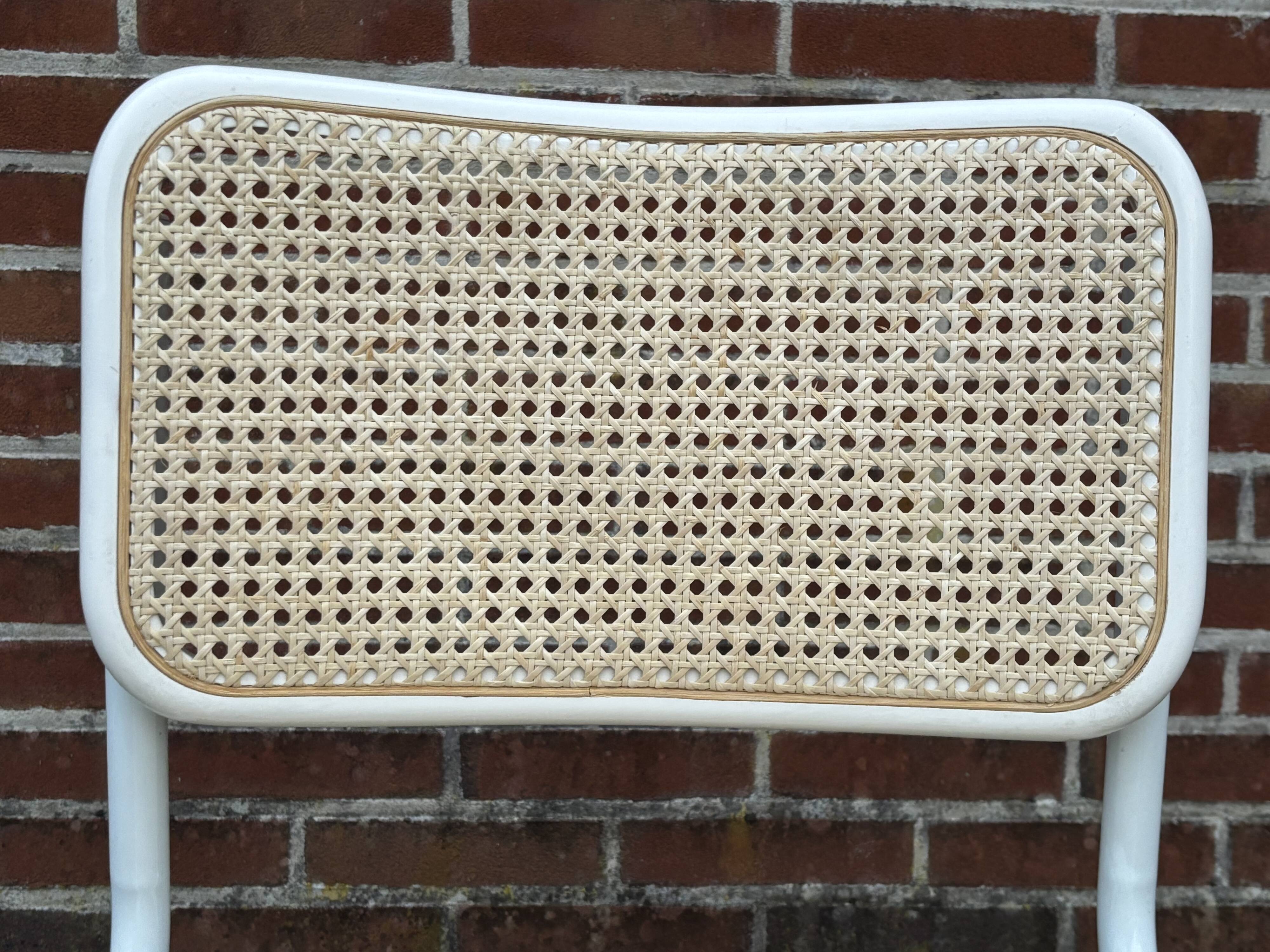 Cesca design chair b32 model in white