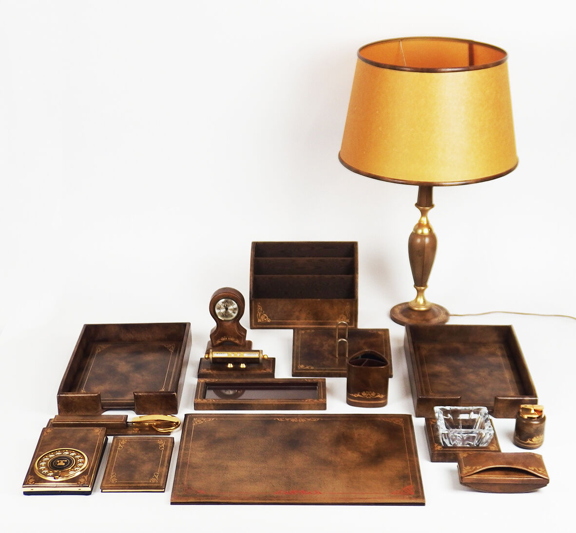 Office kit by Le Tanneur