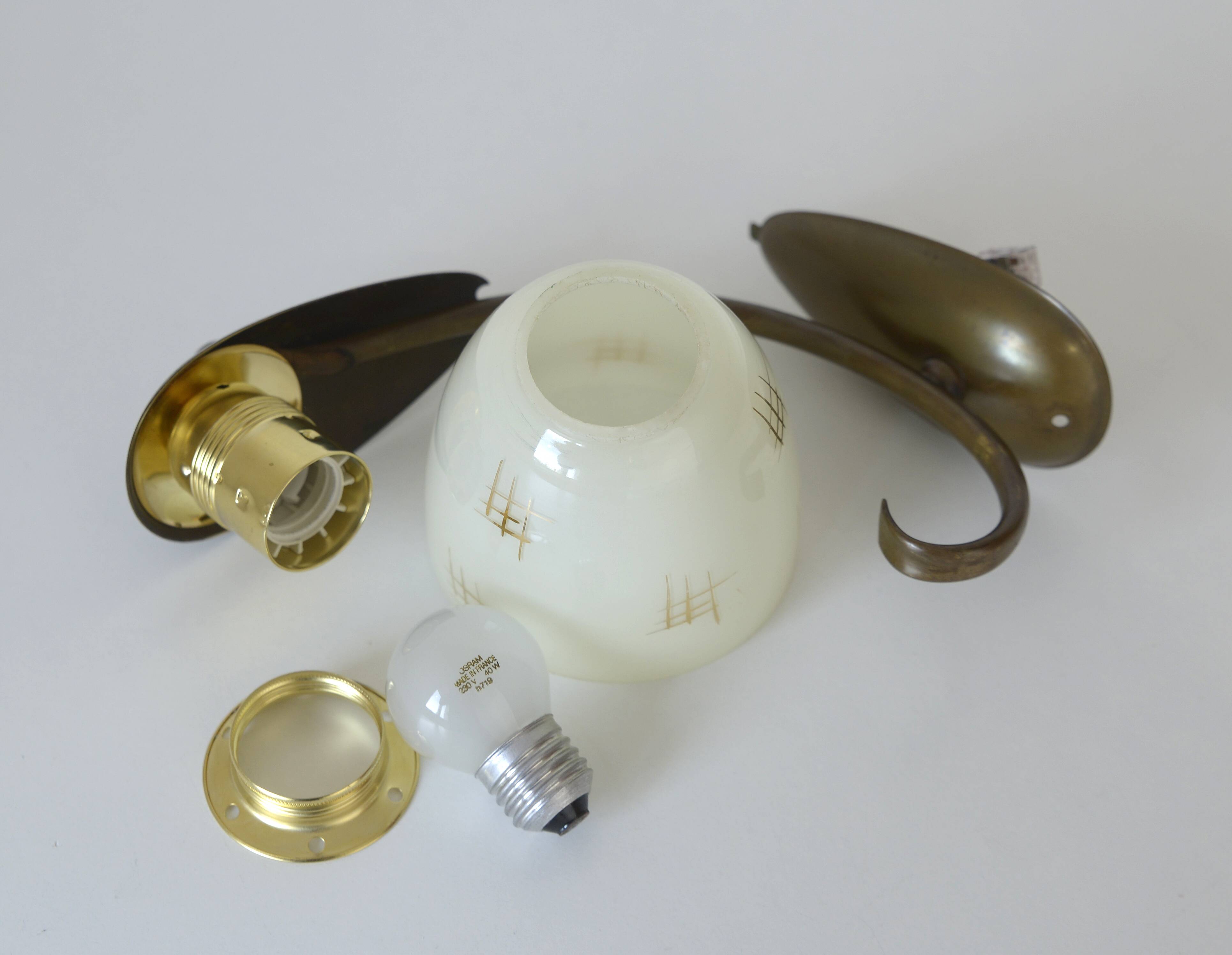 Applique murale Art Déco originale en laiton / luminaire vintage des années 1930 / époque Bauhaus