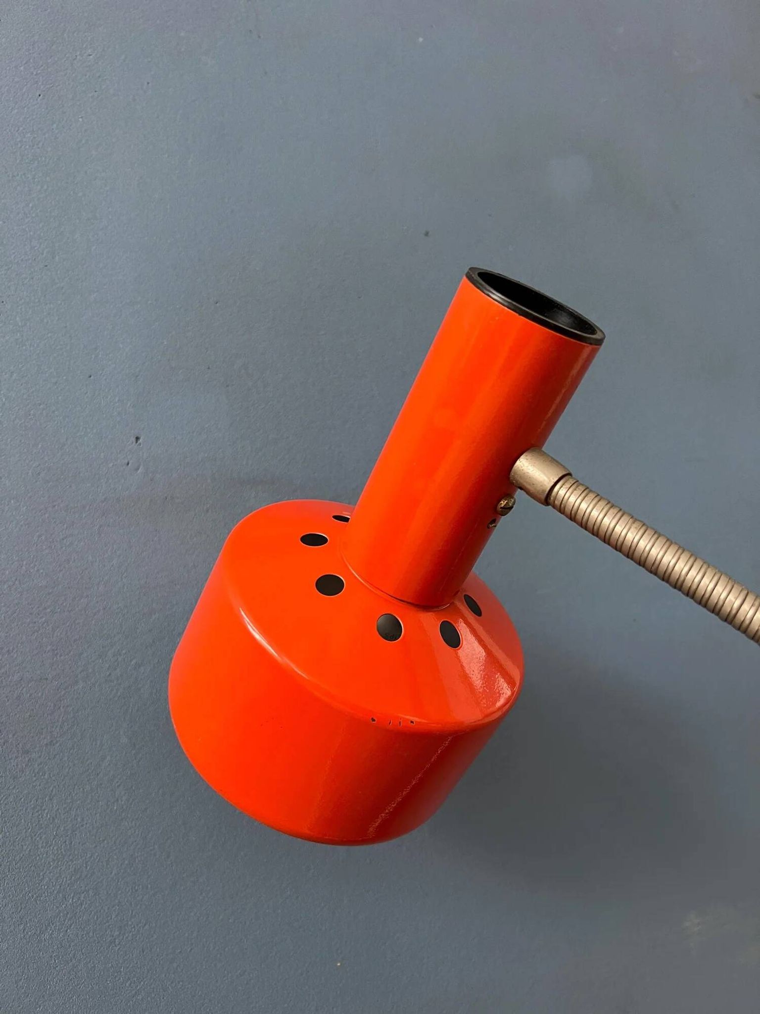 Lampe de bureau orange Hustadt Leuchten du milieu du siècle