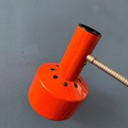 Lampe de bureau orange Hustadt Leuchten du milieu du siècle