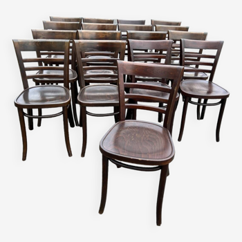 Set of 17 bistro chairs