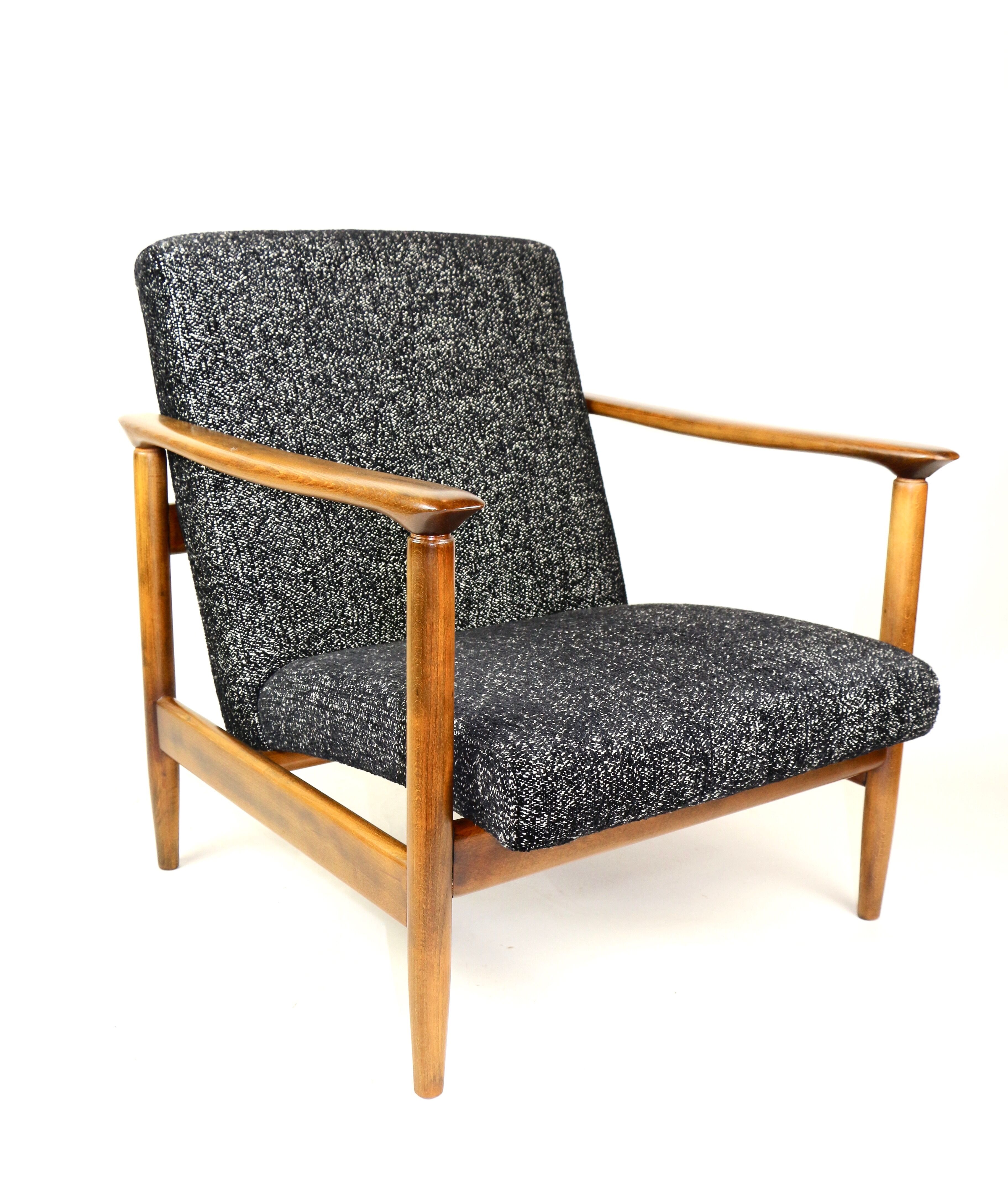 Fauteuil noir par Edmund Homa, années 1970