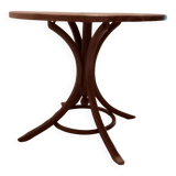 Pedestal table