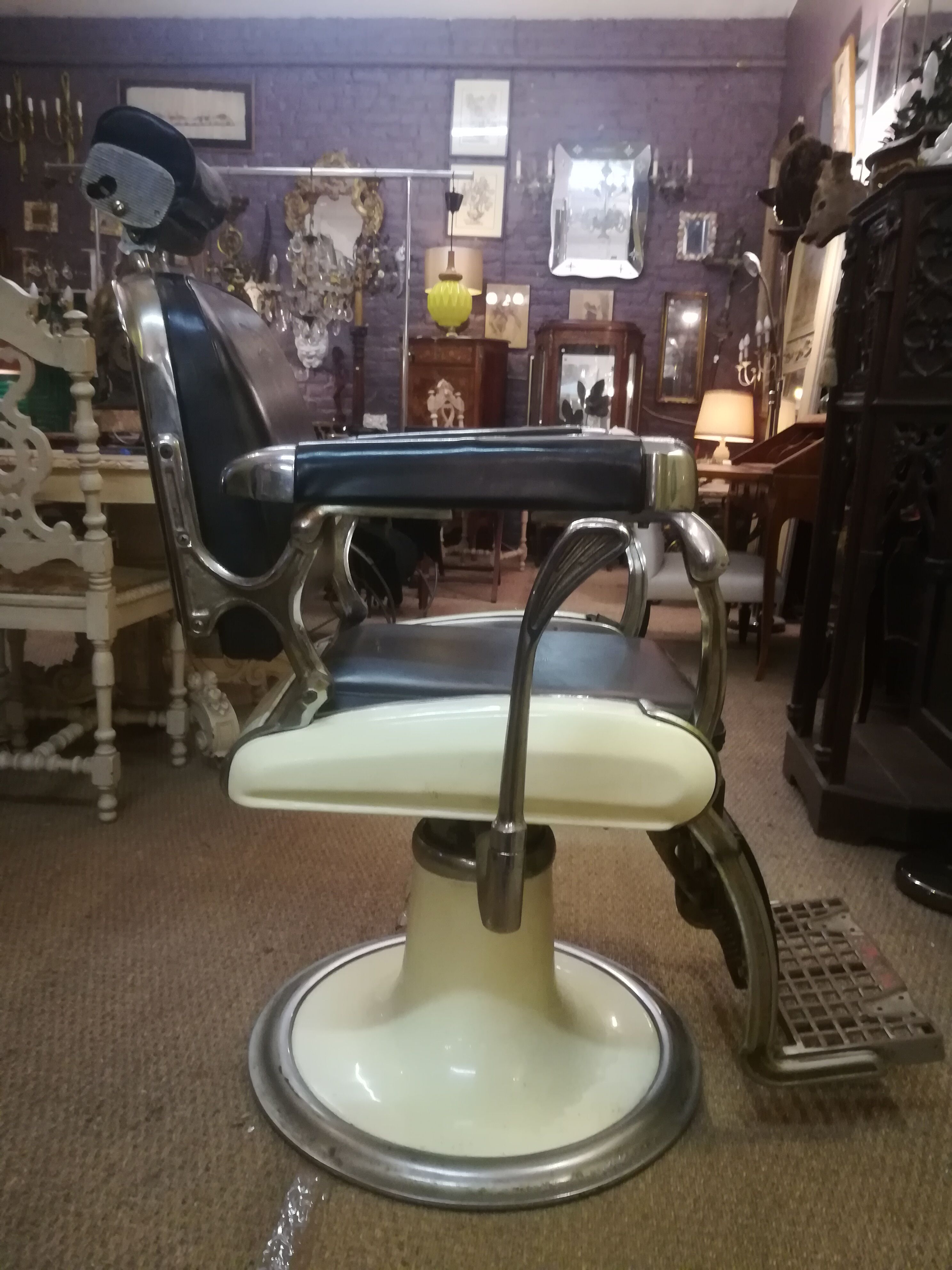 Belmont Barber Chair Legacy Model