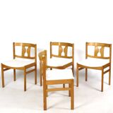 Série de quatre chaises en pin années 60