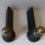Paire de chenets anciens de style néoclassique