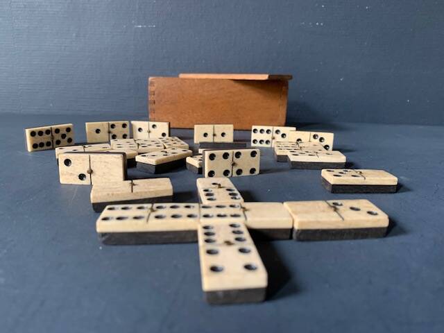 Old complete set of antique dominoes, in ebony wood and bone, 1900