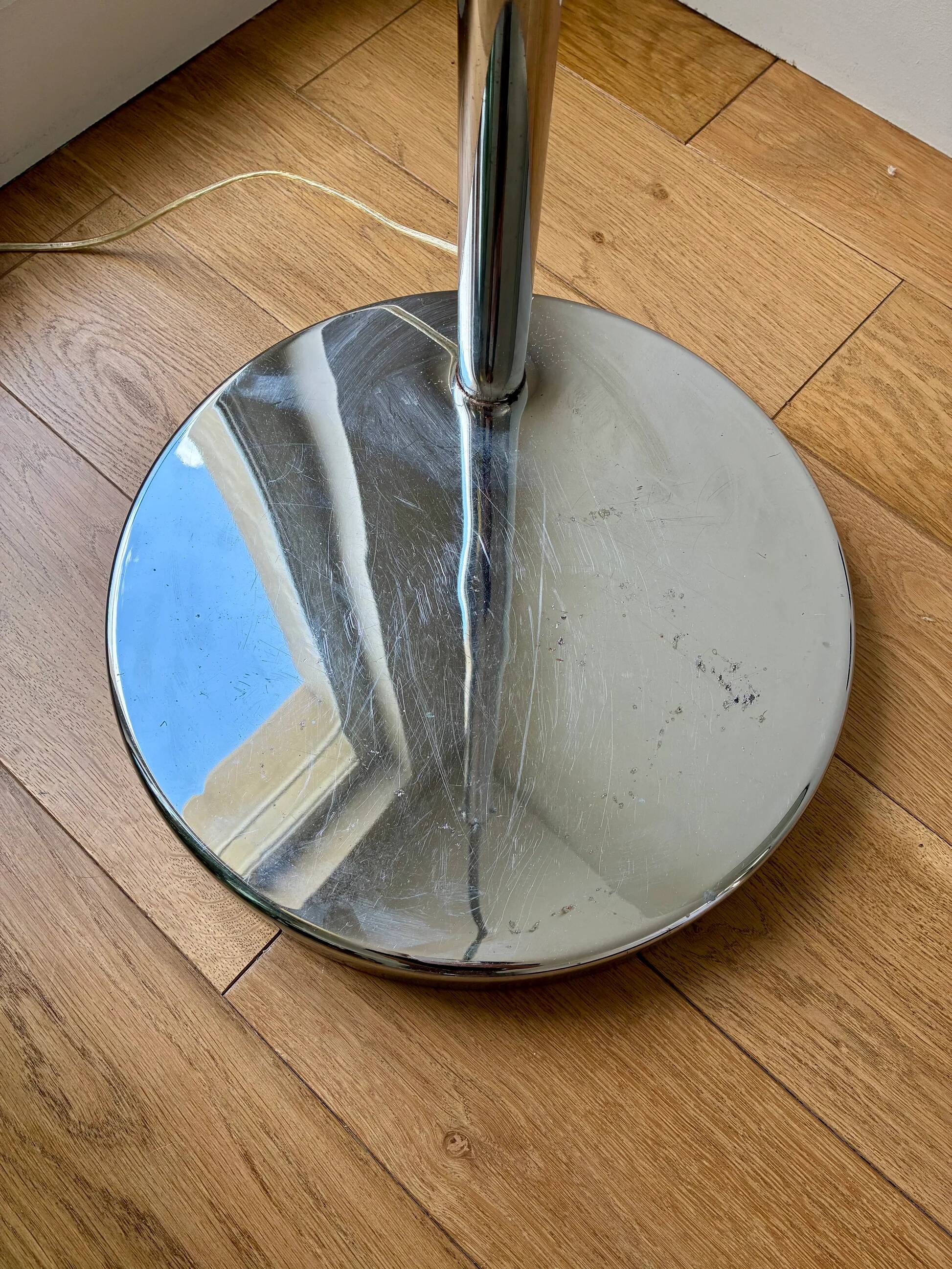 Very large curved floor lamp in chrome metal - 1970.