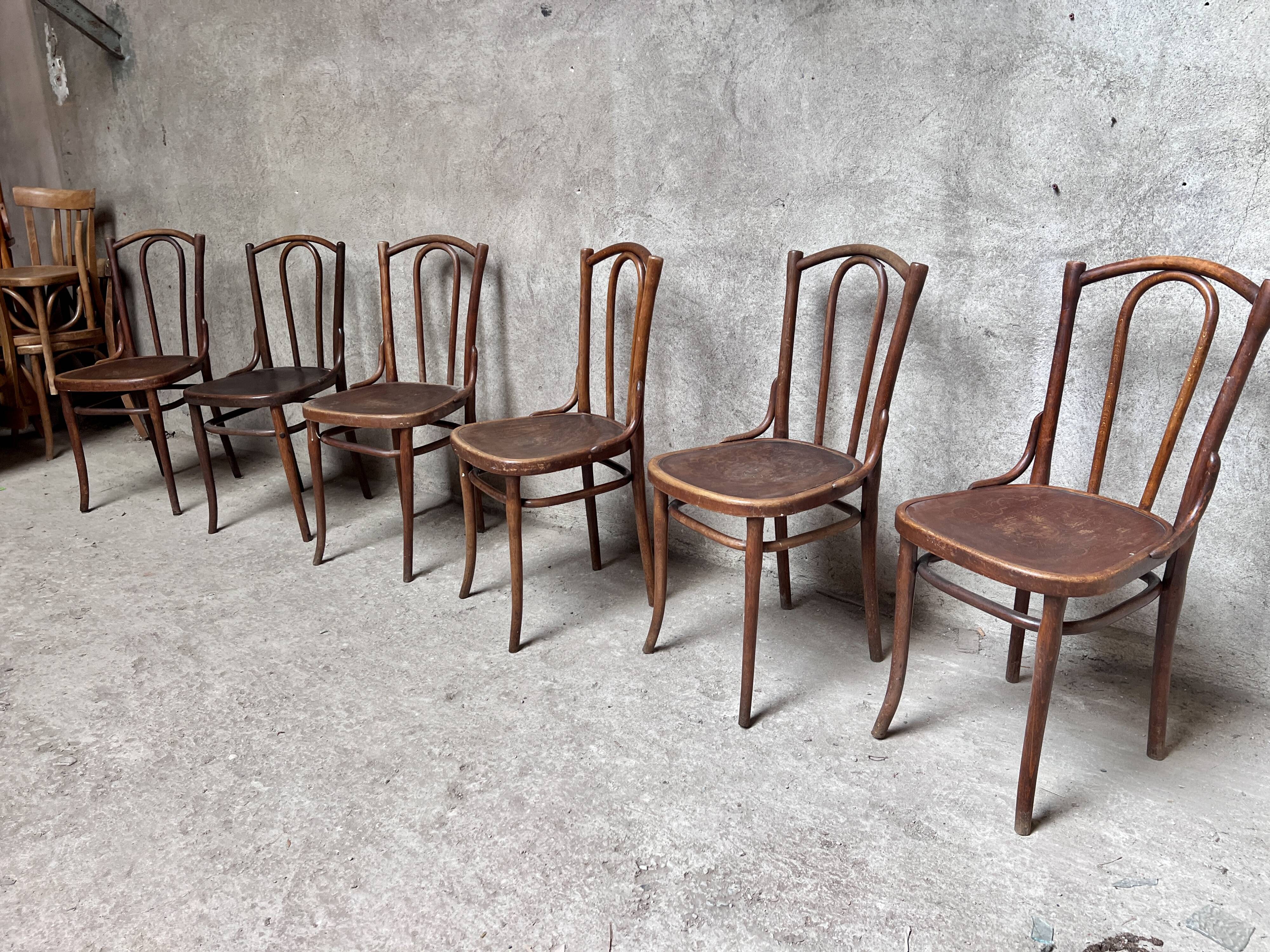 Set of 6 vintage bistro chairs