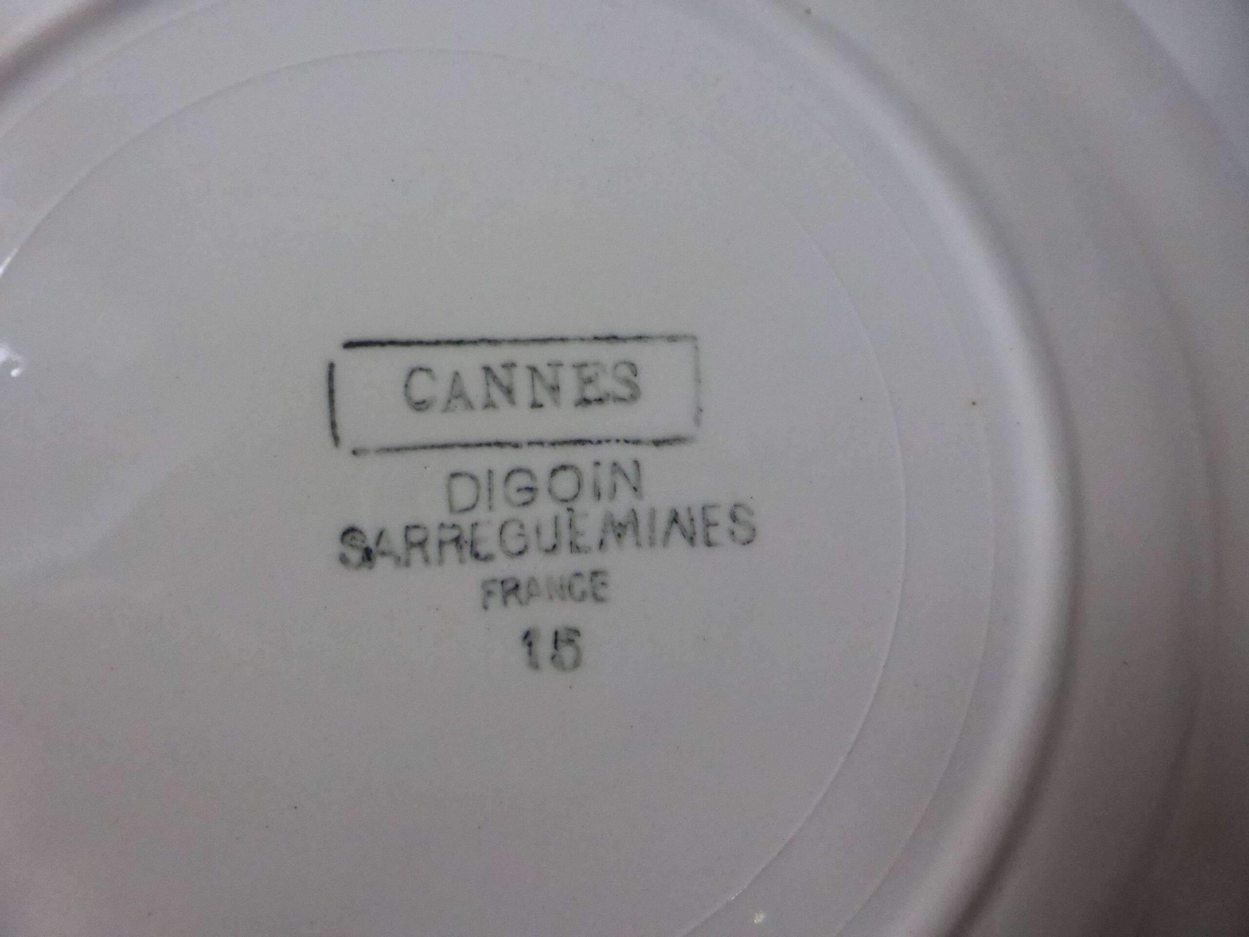 1 vintage soup plate from Digoin Sarreguemines