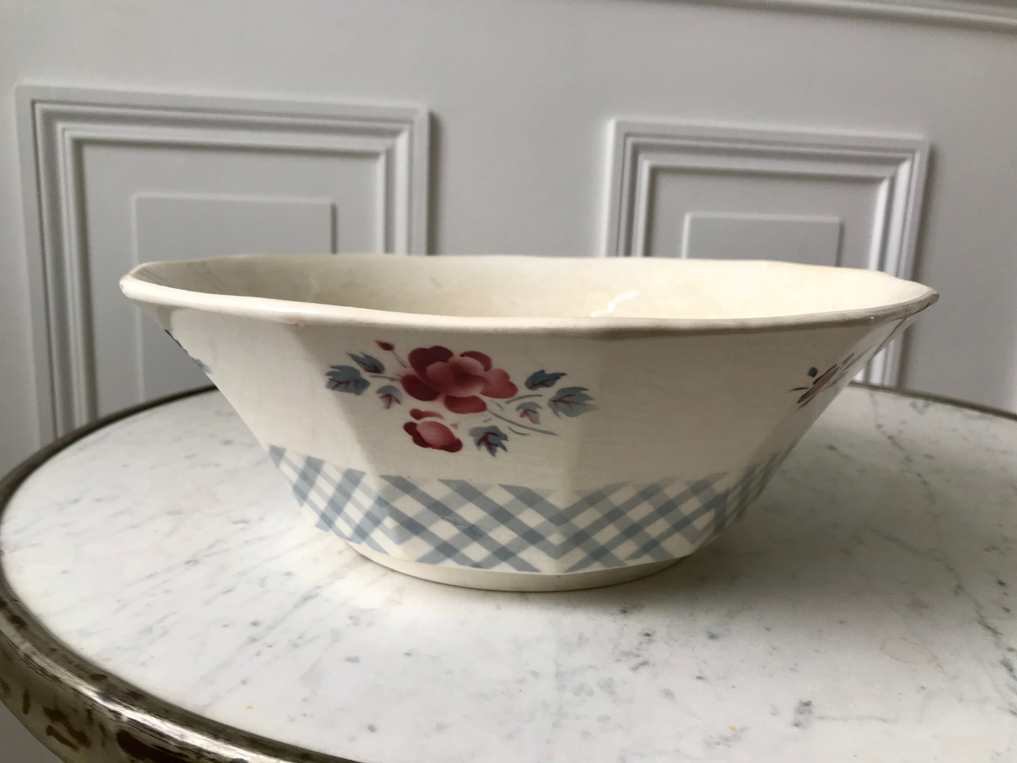 Salad bowl Digoin Sarreguemines model "Bastia" years 30-40