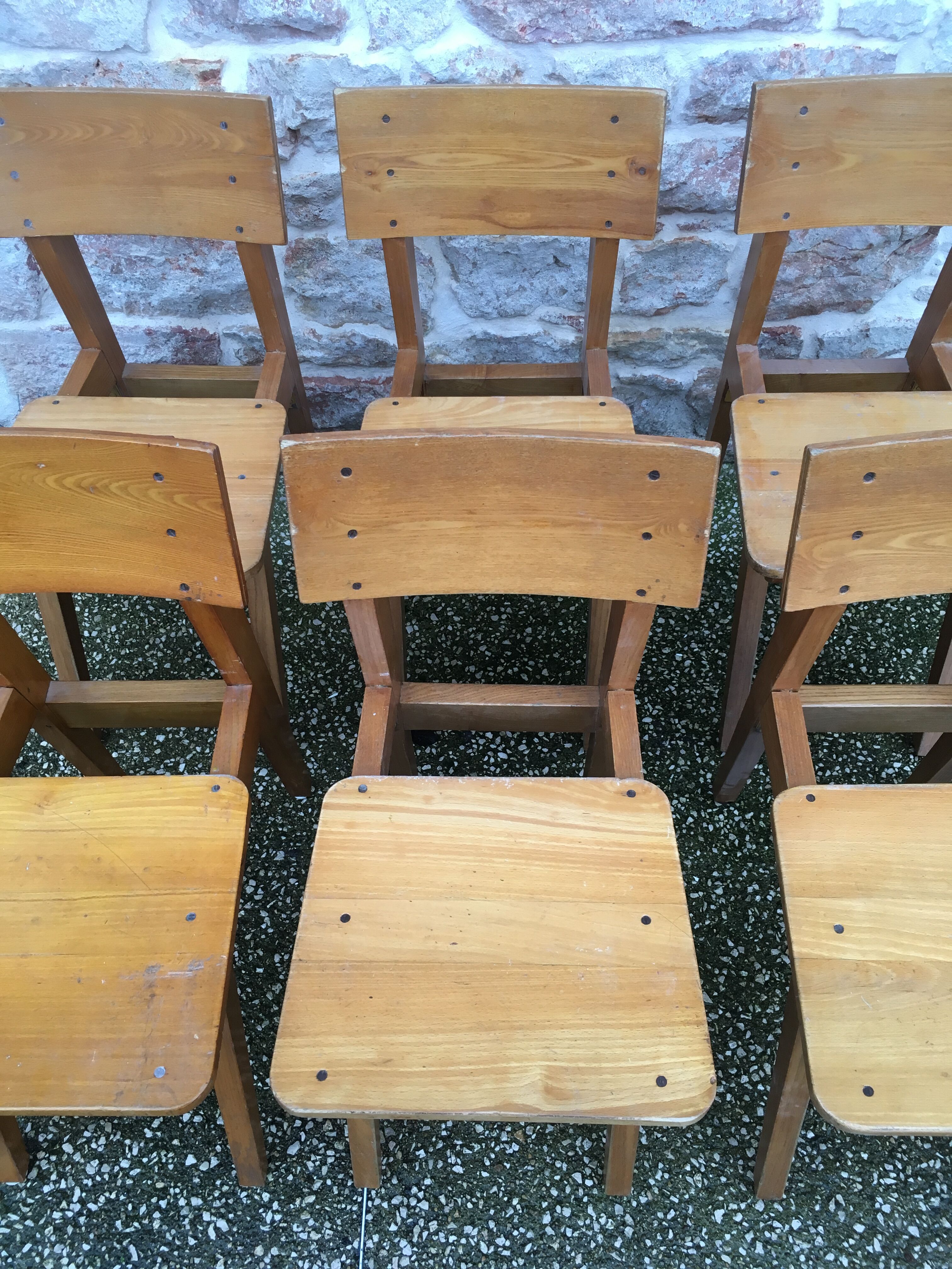 Atypical set of 6 chairs