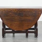 Very beautiful antique English oak gateleg table with an excellent patina