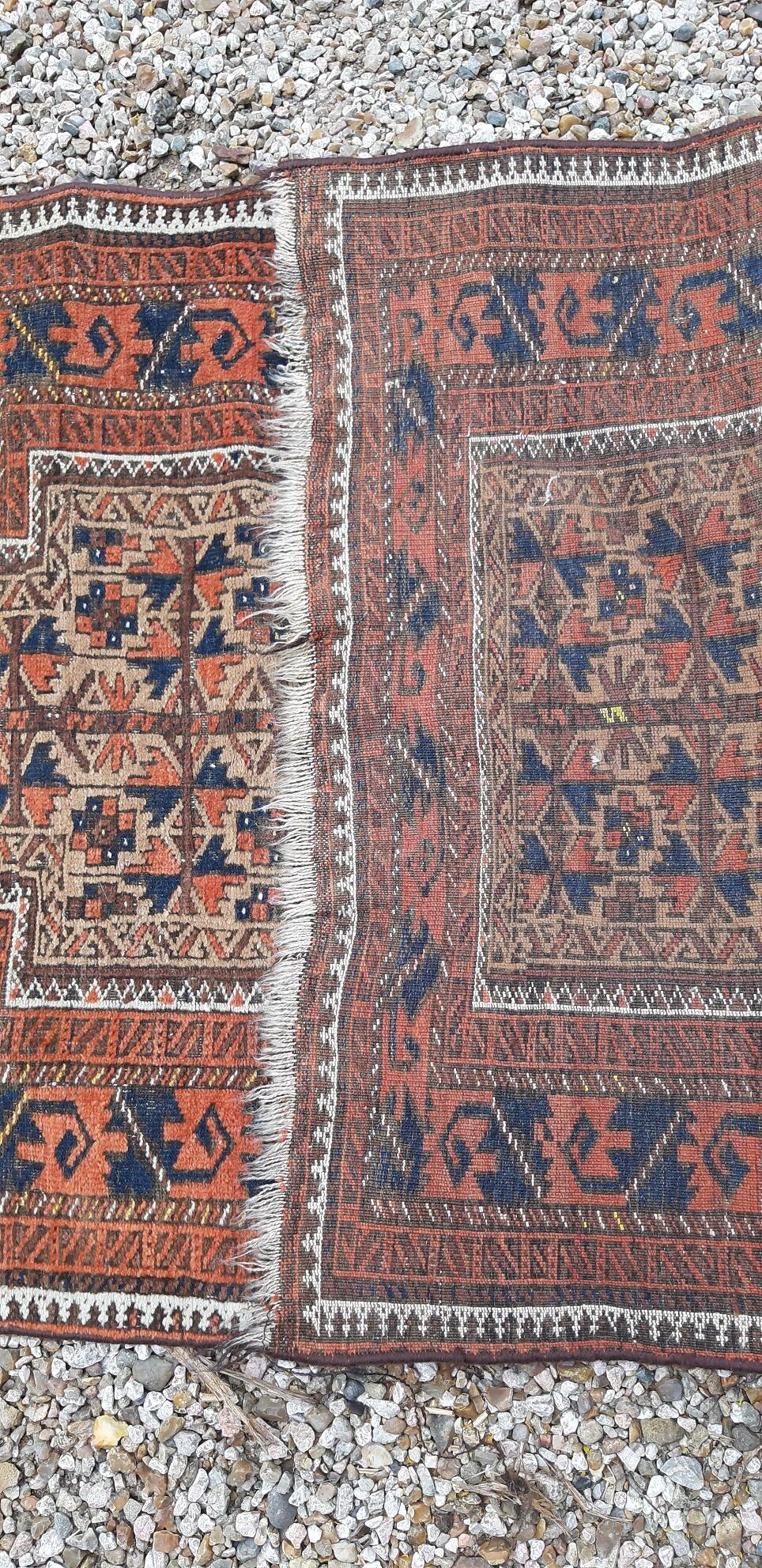 Hand knotted wool rug 76x117cm