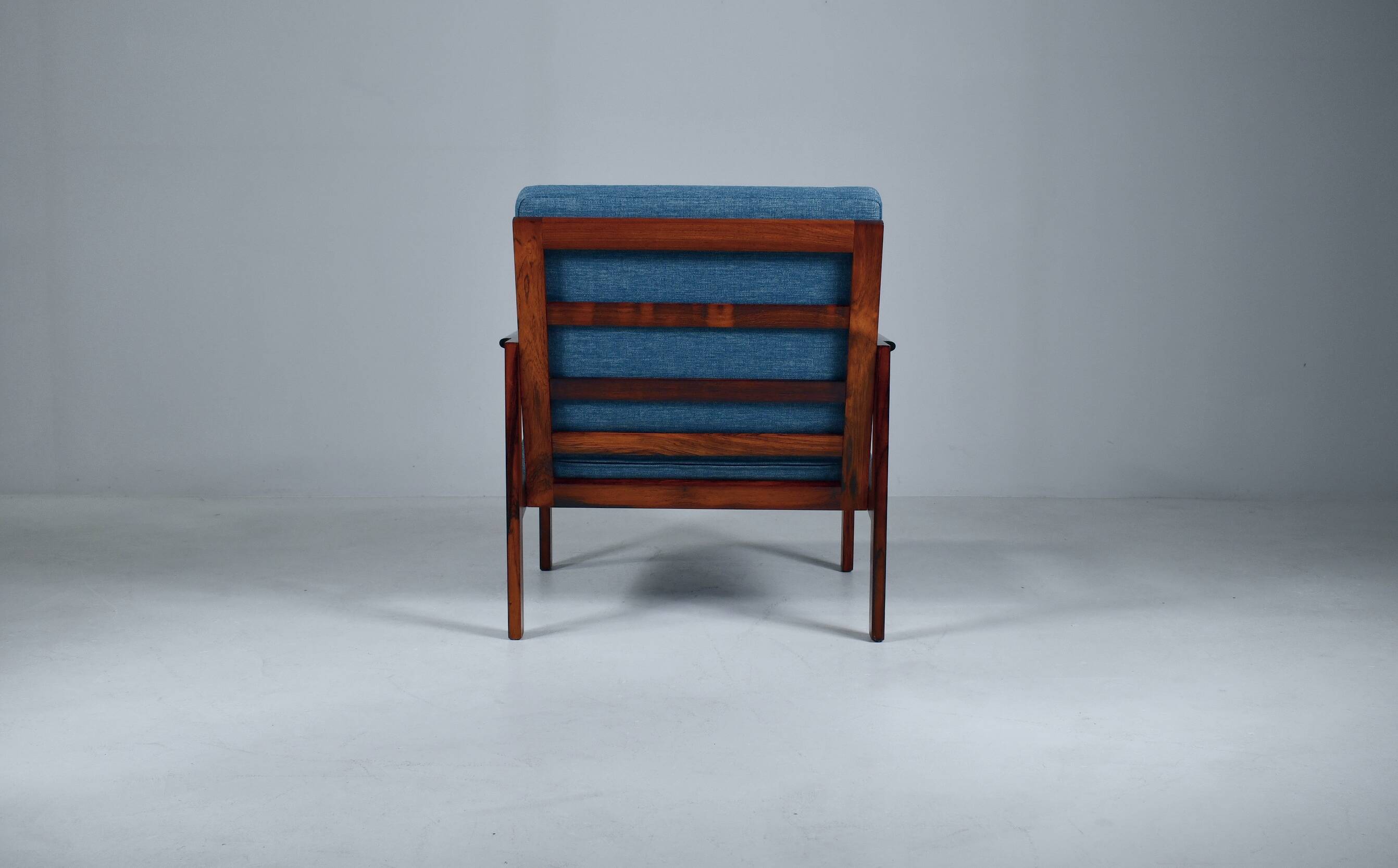 Fauteuil Capella par Illum Wikkelso pour Niels Eilersen. 1959.