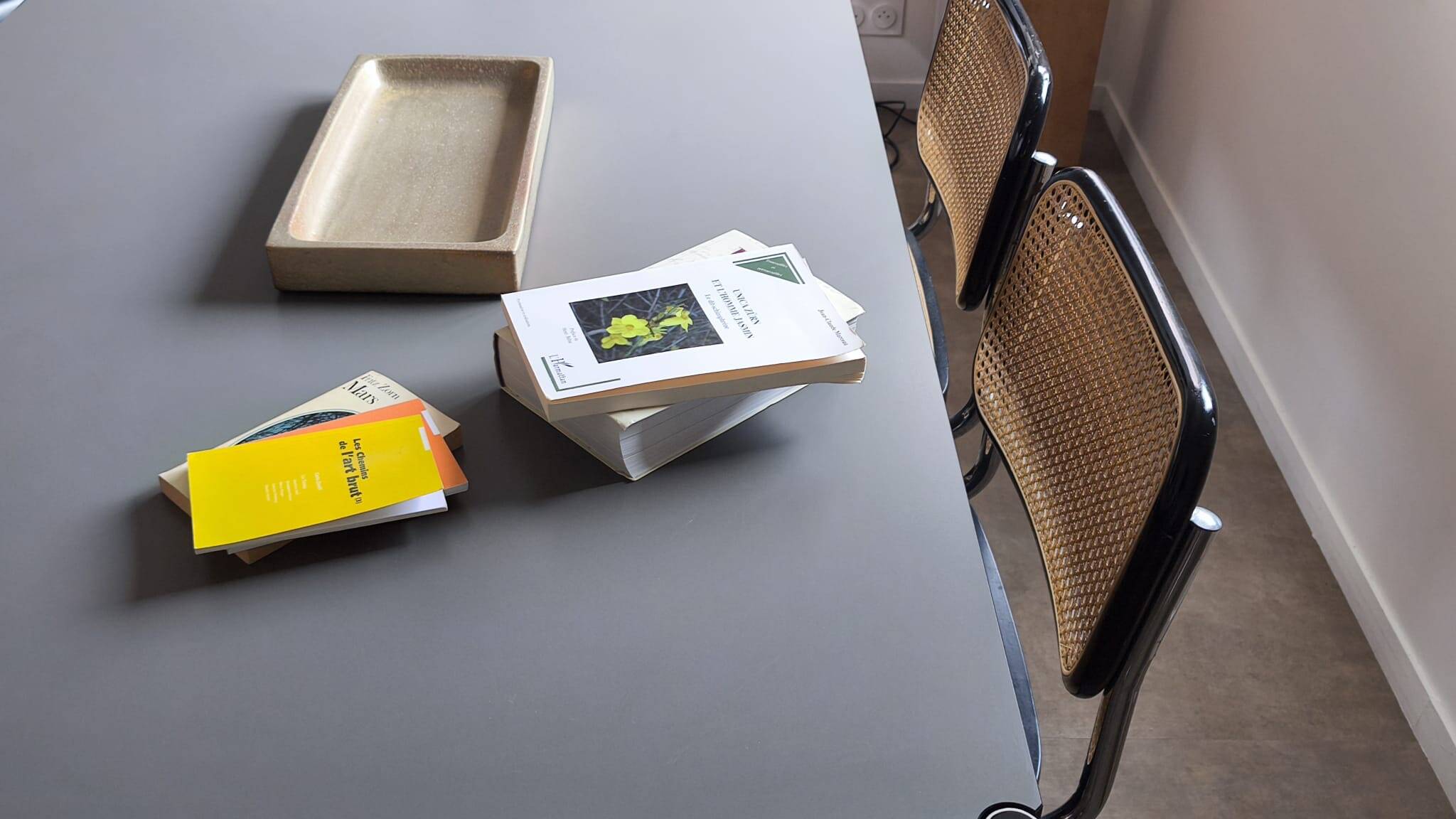 Usm-haller desk
