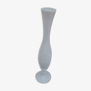 White soliflore vase in opaline H 27 cm