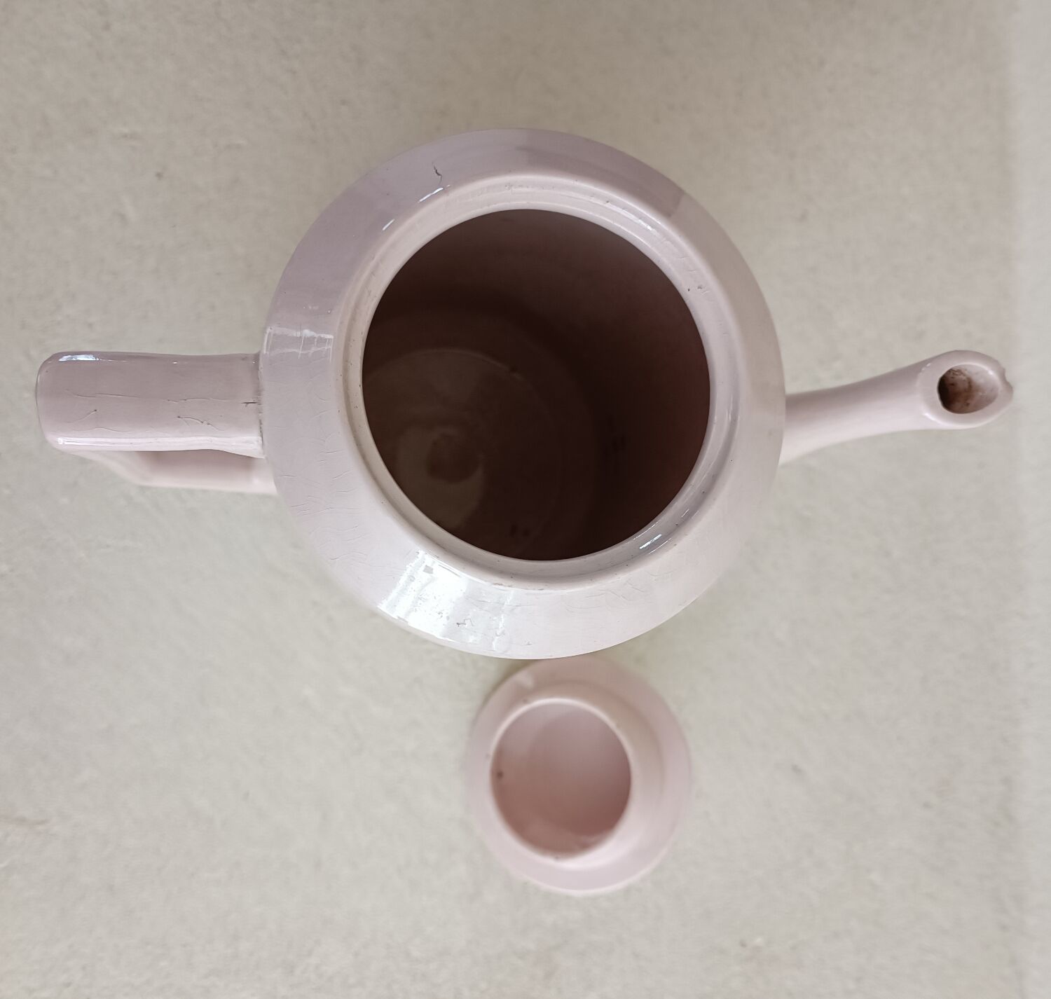 Iron earth teapot Wolves' Mill