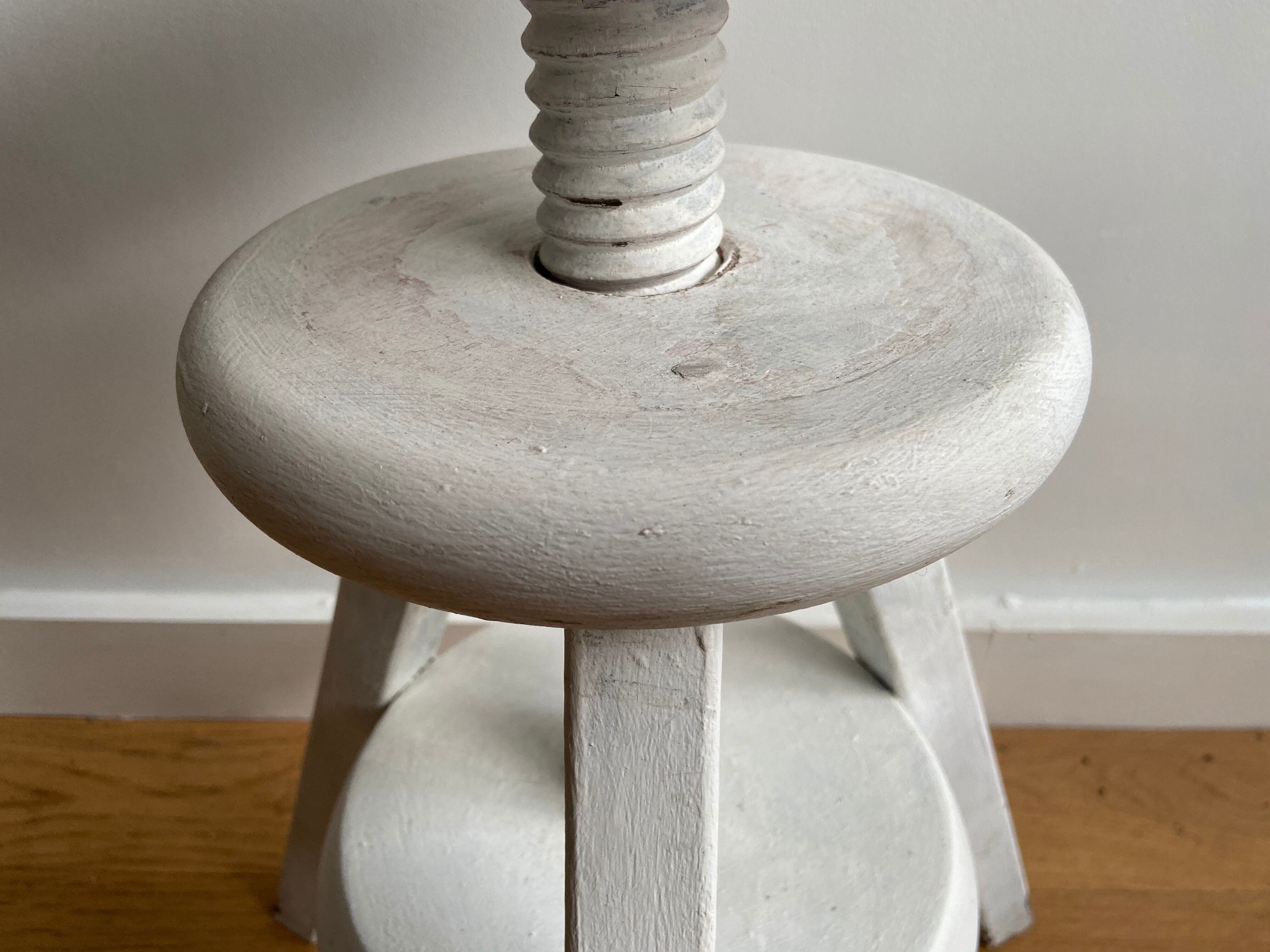 White-wood architect's snuff