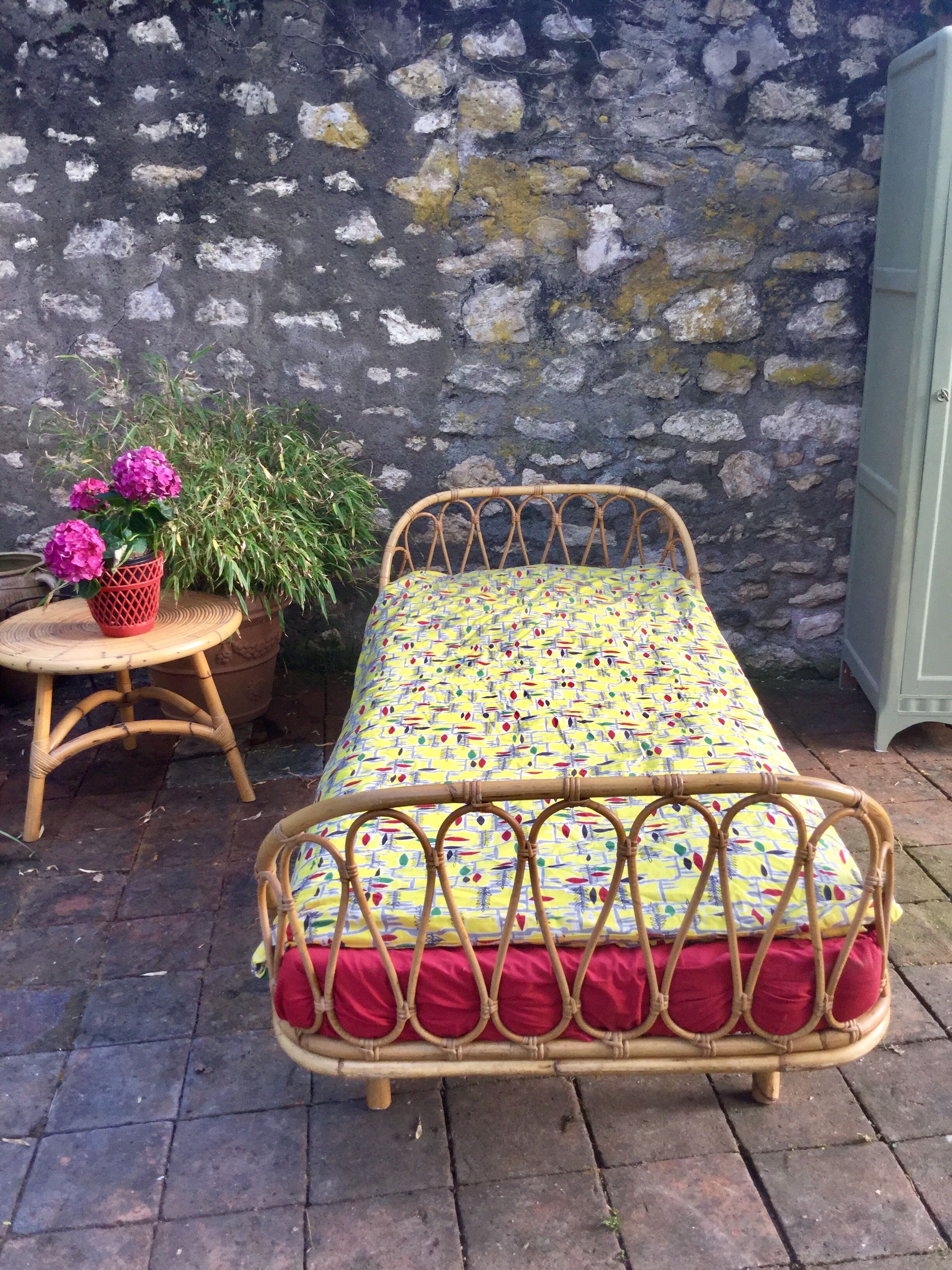 Bed rattan of the 1960s