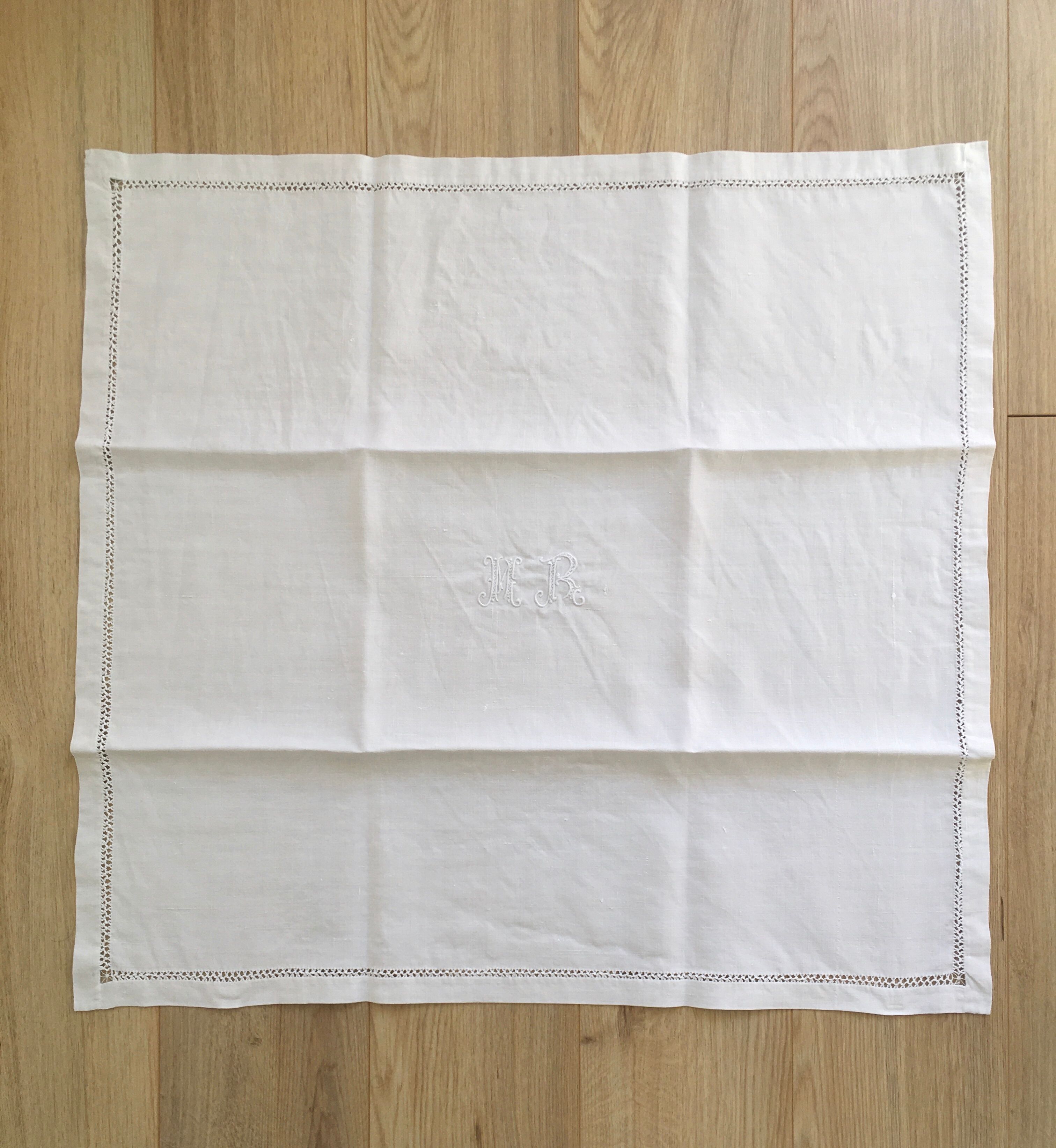 Set of 9 hand-embroidered linen towels