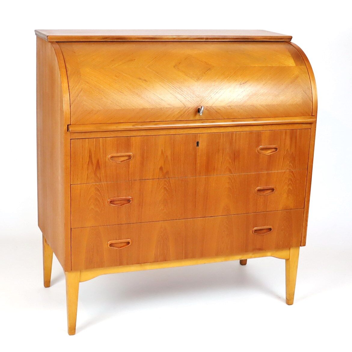 Teak secretary of Egon Ostergaard