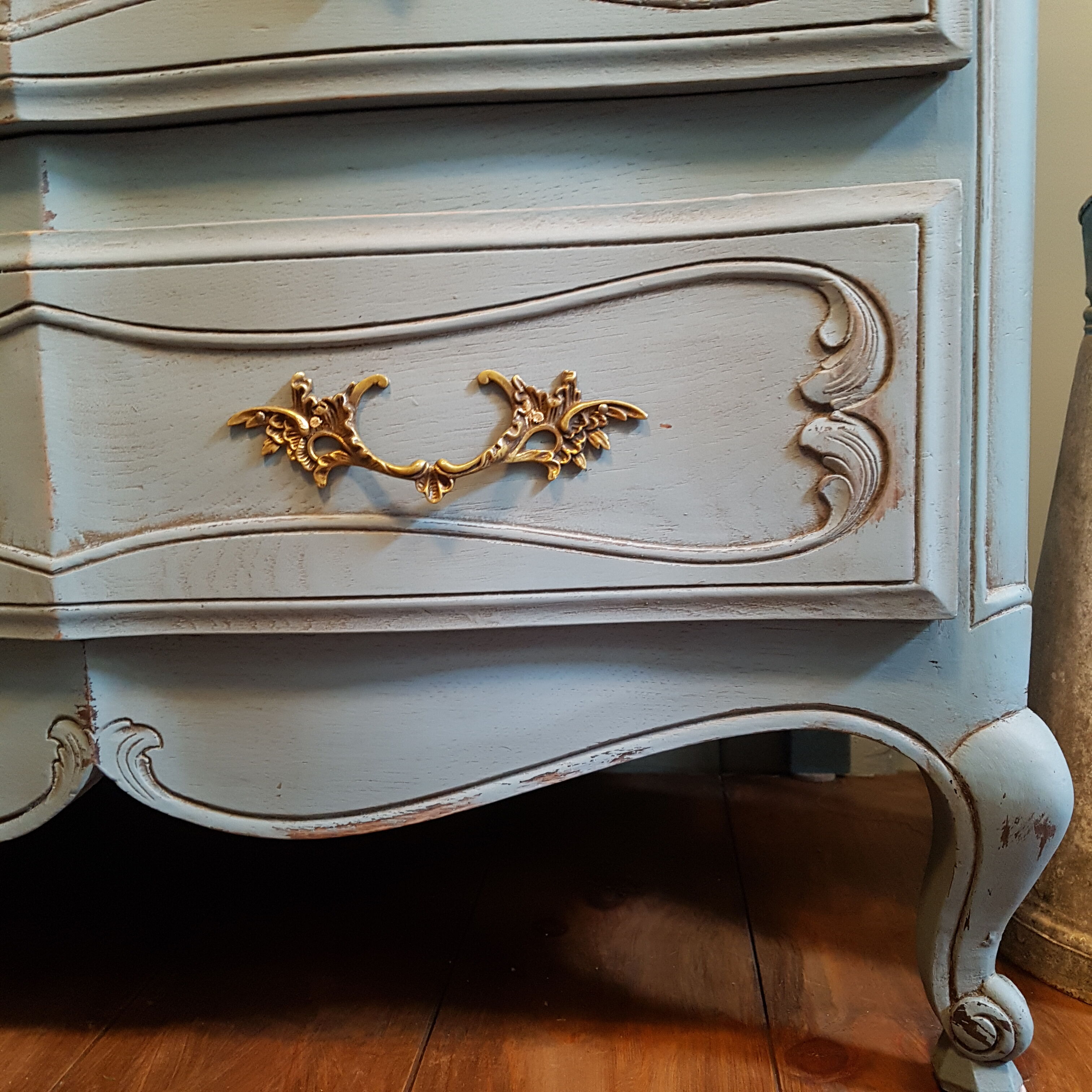 Commode patine bleu vieilli