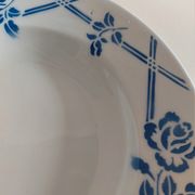 Hollow plates series of five Moulin des Loups Orchies model Bric blue