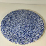5 speckled plates