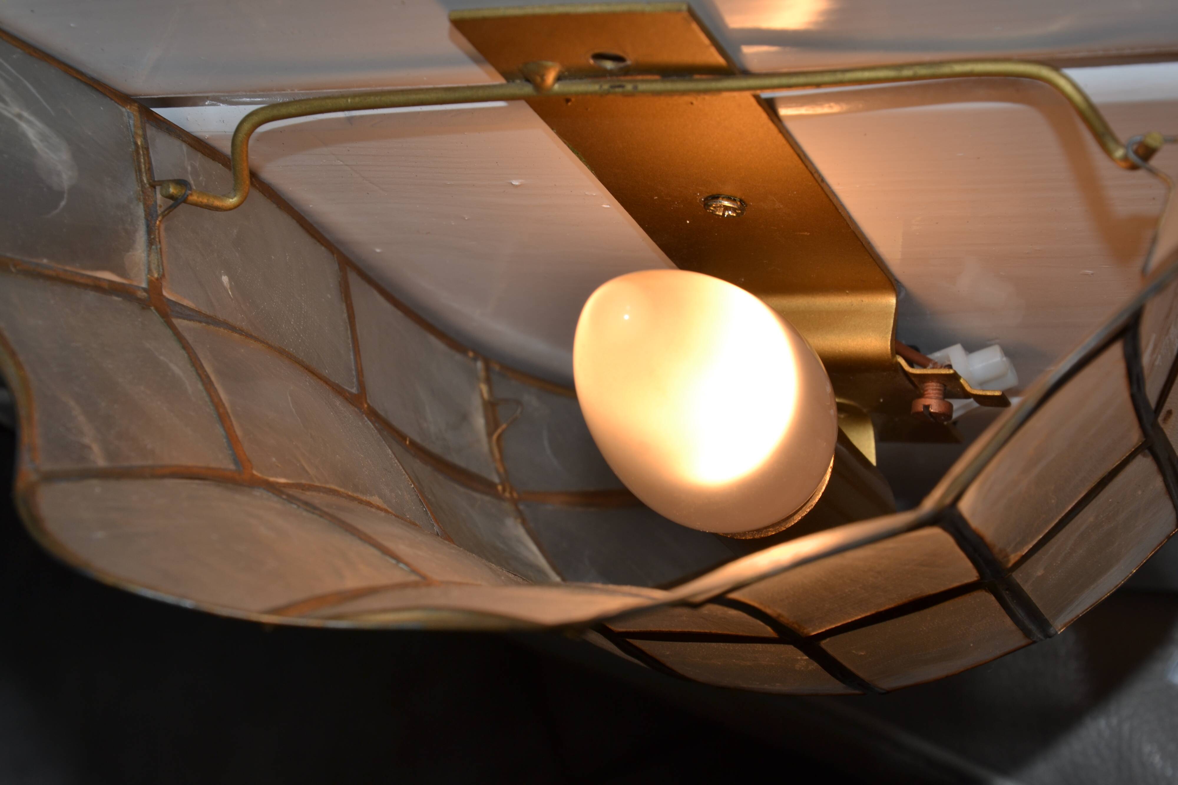2 appliques en nacre, années 70