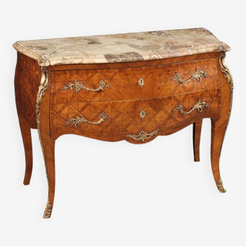 Commode de style Louis XV de la première moitié du XXème siècle