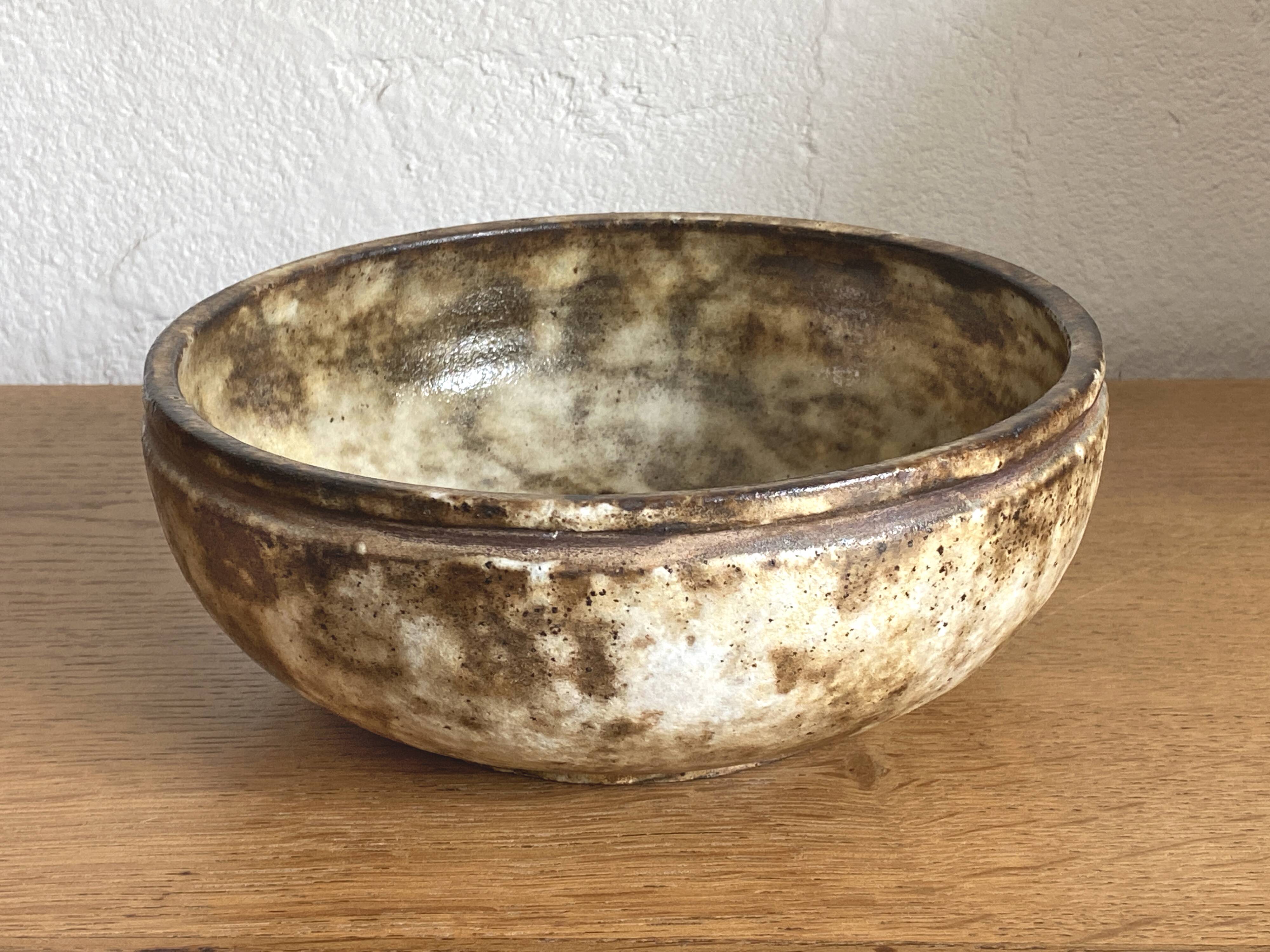 Large enamelled ceramic bowl signed A. Kostanda in Vallauris in perfect condition