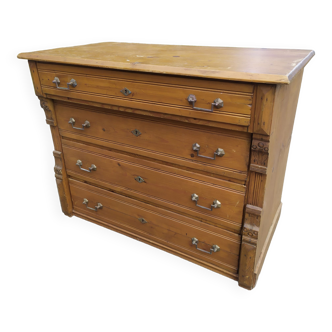 19th century English chest of drawers