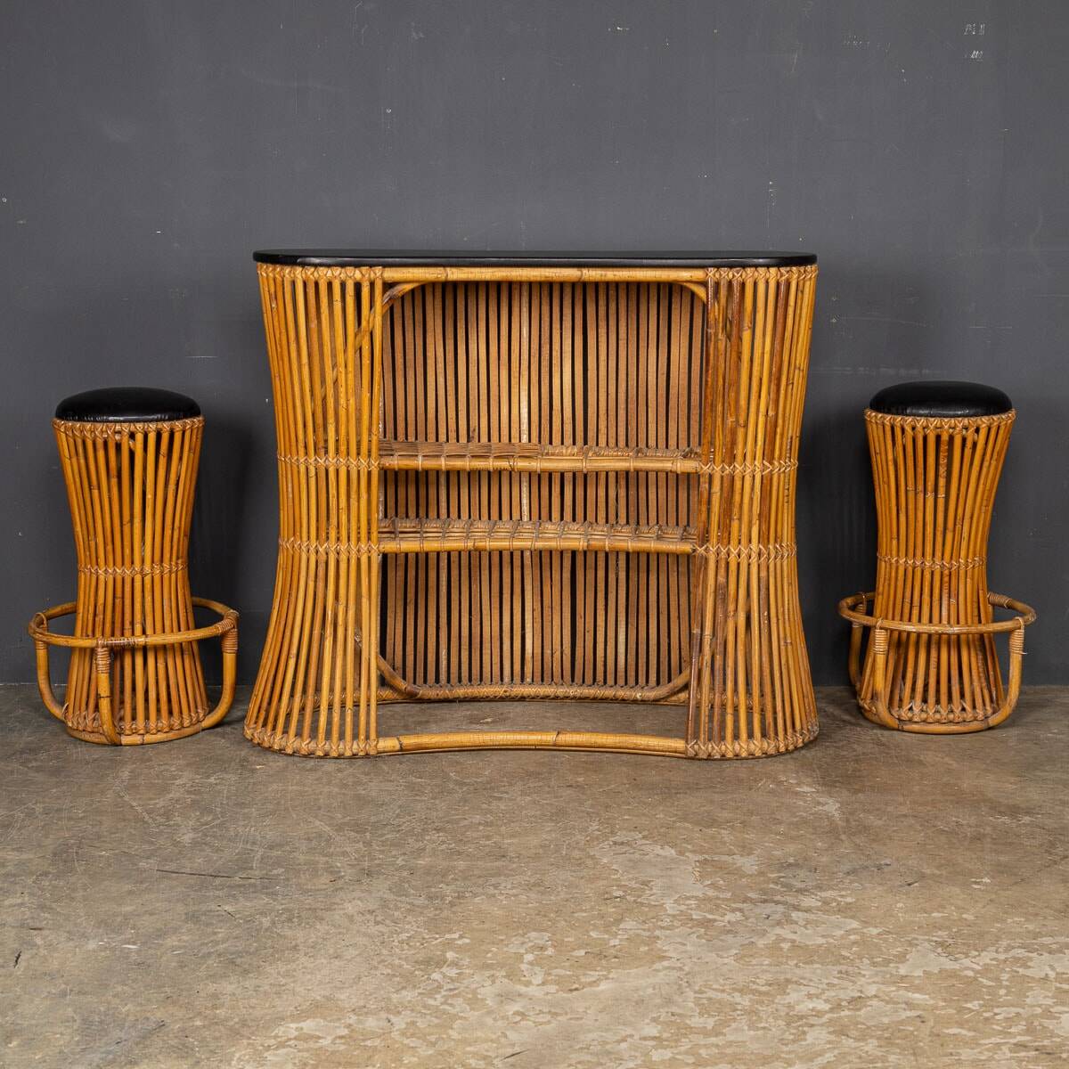 Striking 20thc italian standing bamboo dry bar & stools c.1960