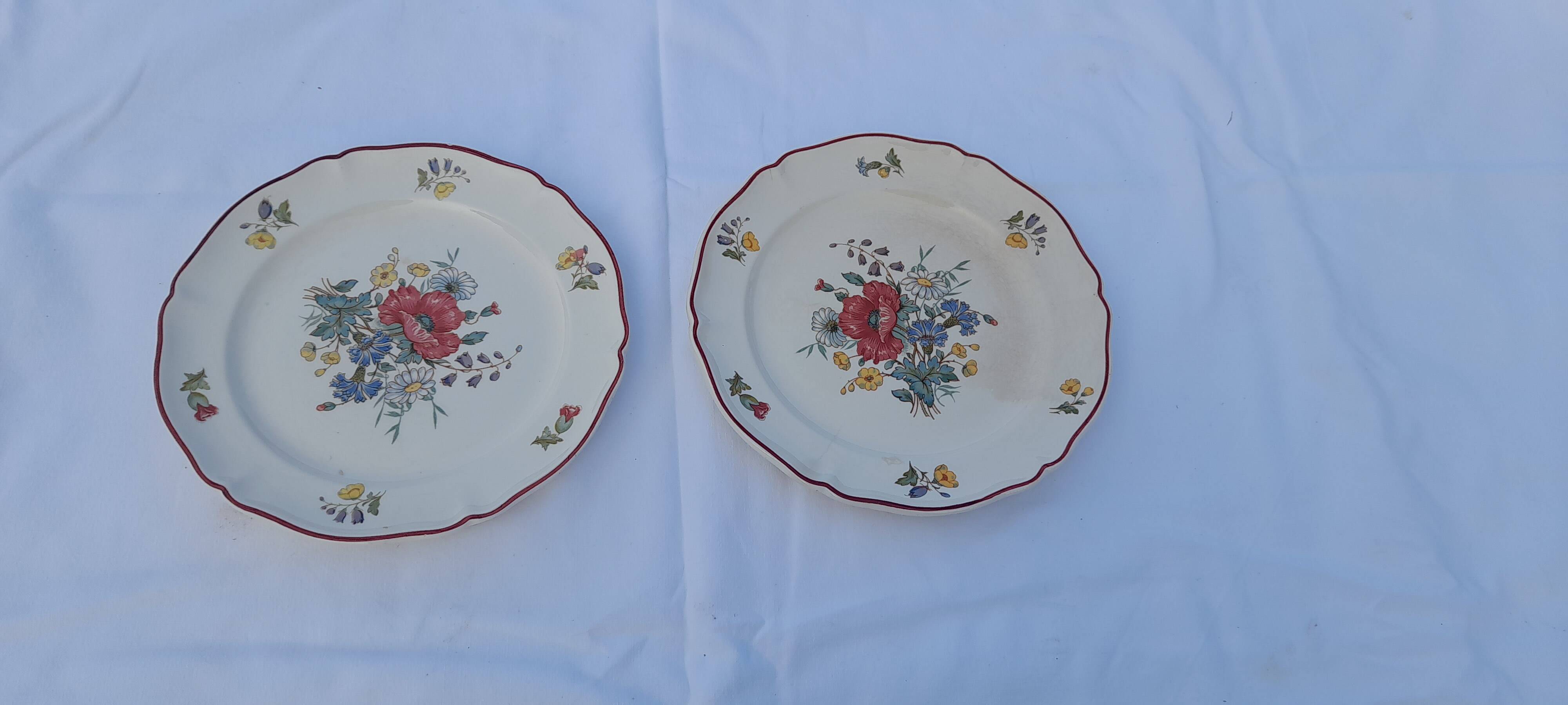 2 Villeroy & Boch dessert plates, wildflower model, diameter 19 cm
