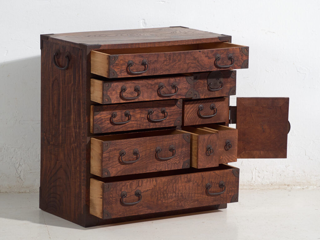 Antique storage chest – Meiji / Taishō period (c.1868-1926) #34