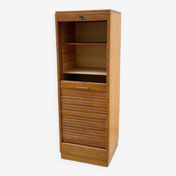 Storage unit / curtained filing cabinet