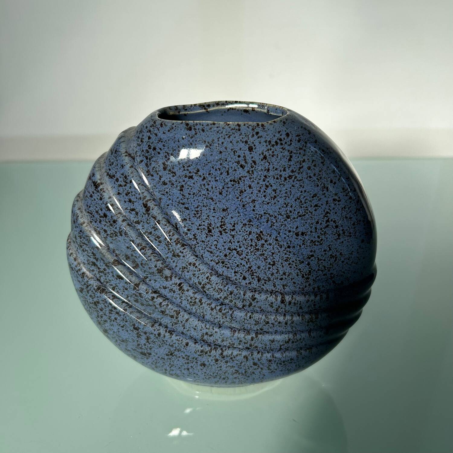 Blue stoneware lentil vase