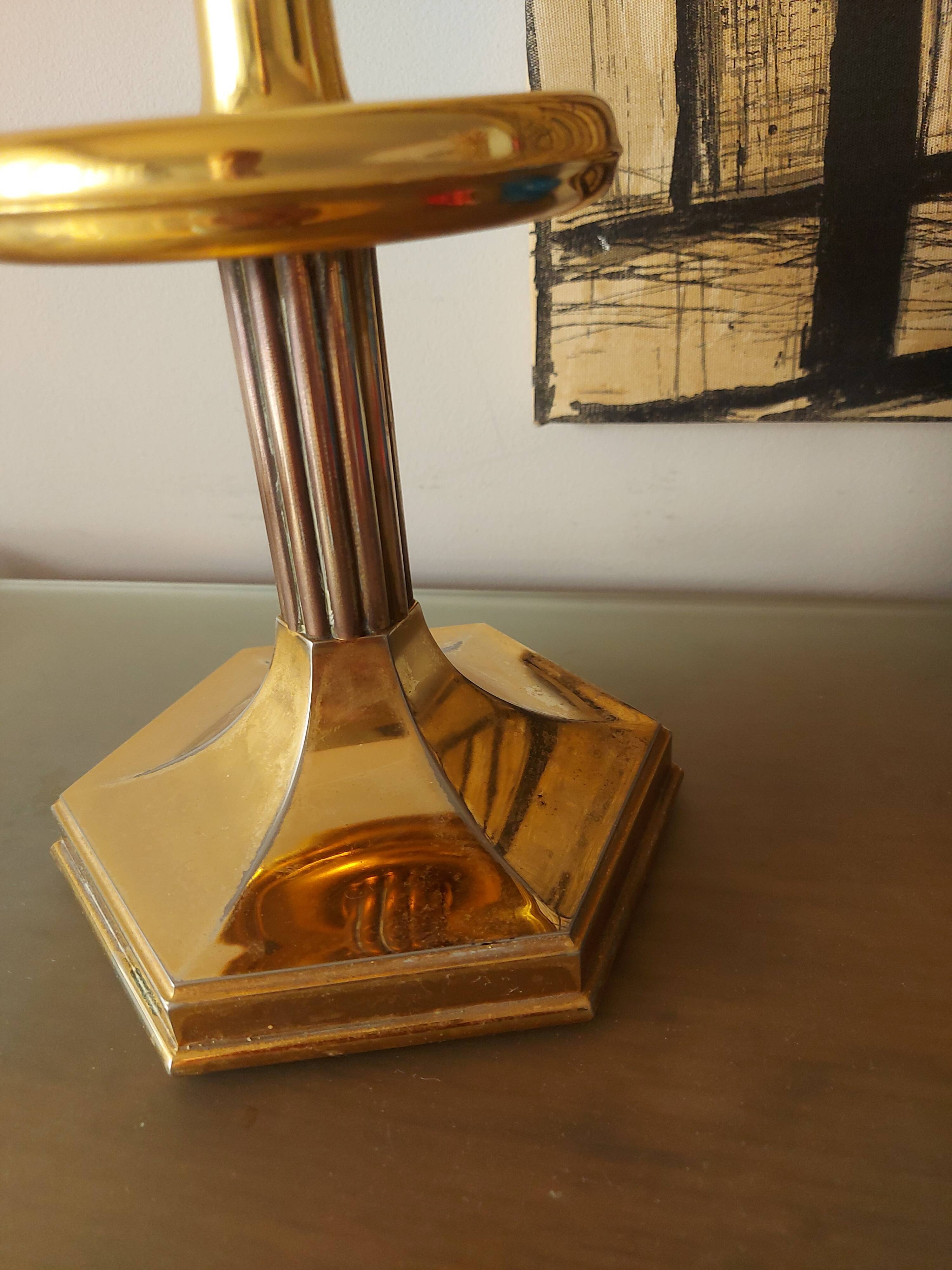 Nagel design candle holder