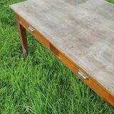 Farm table