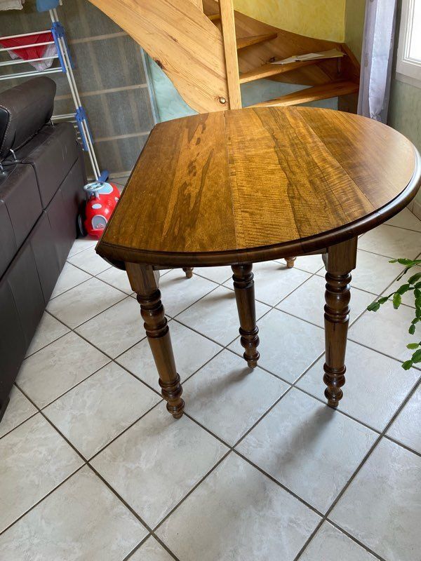 Walnut table