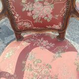 Paire de fauteuils cabriolets de style louis xv